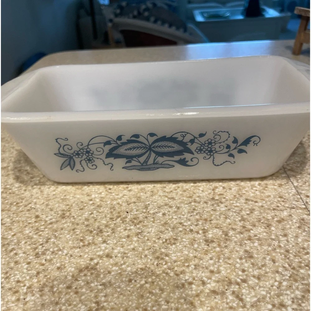 Vintage-Glasbake-1 1/2 quart-floral-blue